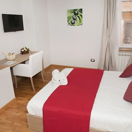 Spanish Steps House Vittoria Rome Room photo